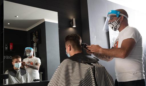 Hairdressers in Belgium reopen