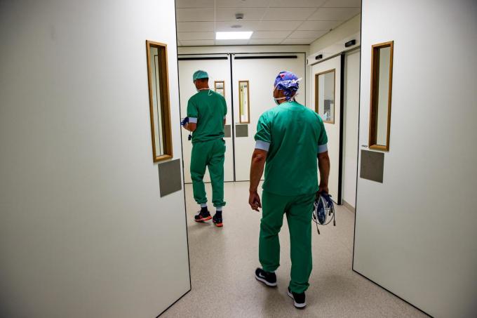 Belgium should stick to 75 hospitalisations threshold before relaxing rules, expert warns