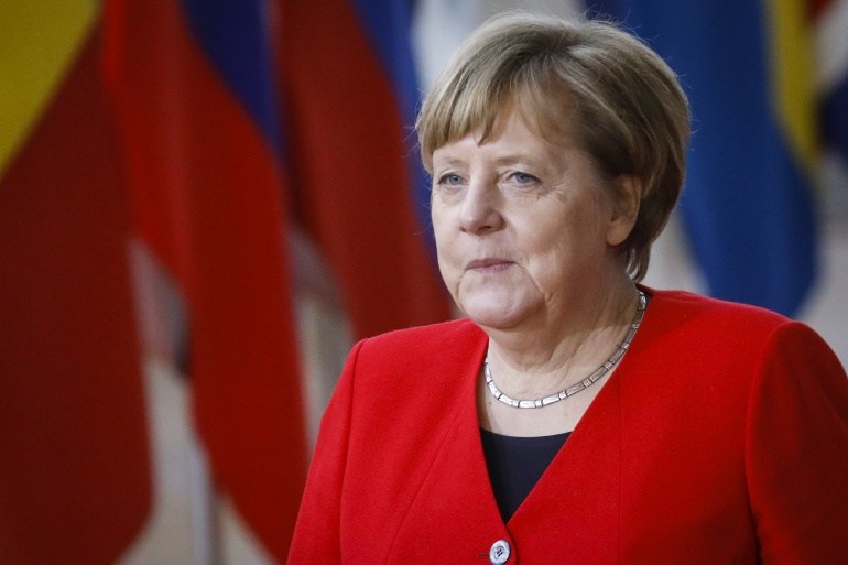 Merkel calls for Germany to extend lockdown