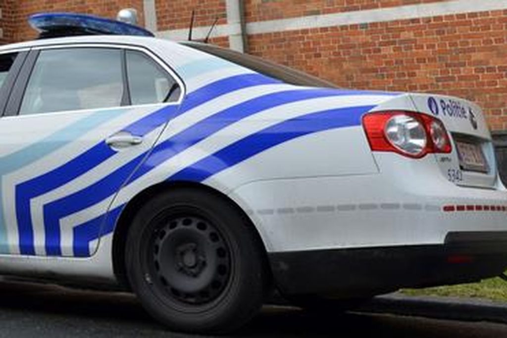 Man kills wife and child in Flanders