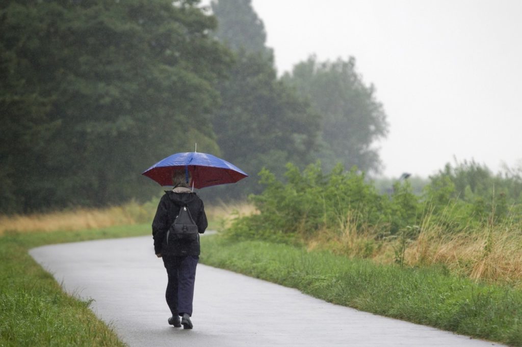 Risk of flooding in Belgium continues ahead of warmer temperatures