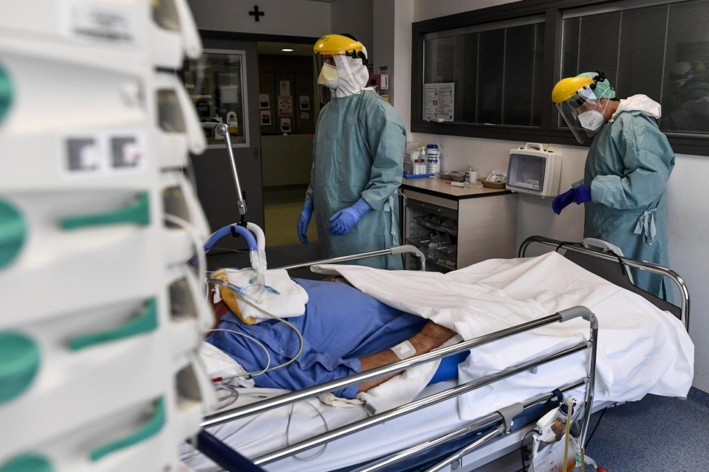 British coronavirus strain up to 70% more deadly, UK study confirms
