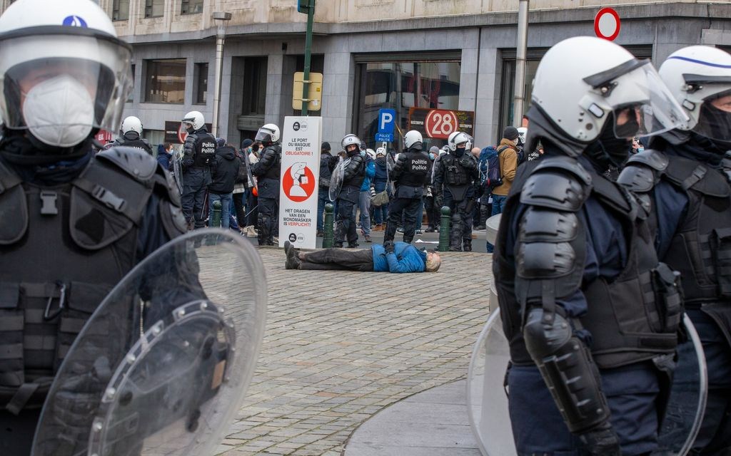 'Just wanted to catch a train': not all arrested in Brussels were protesters