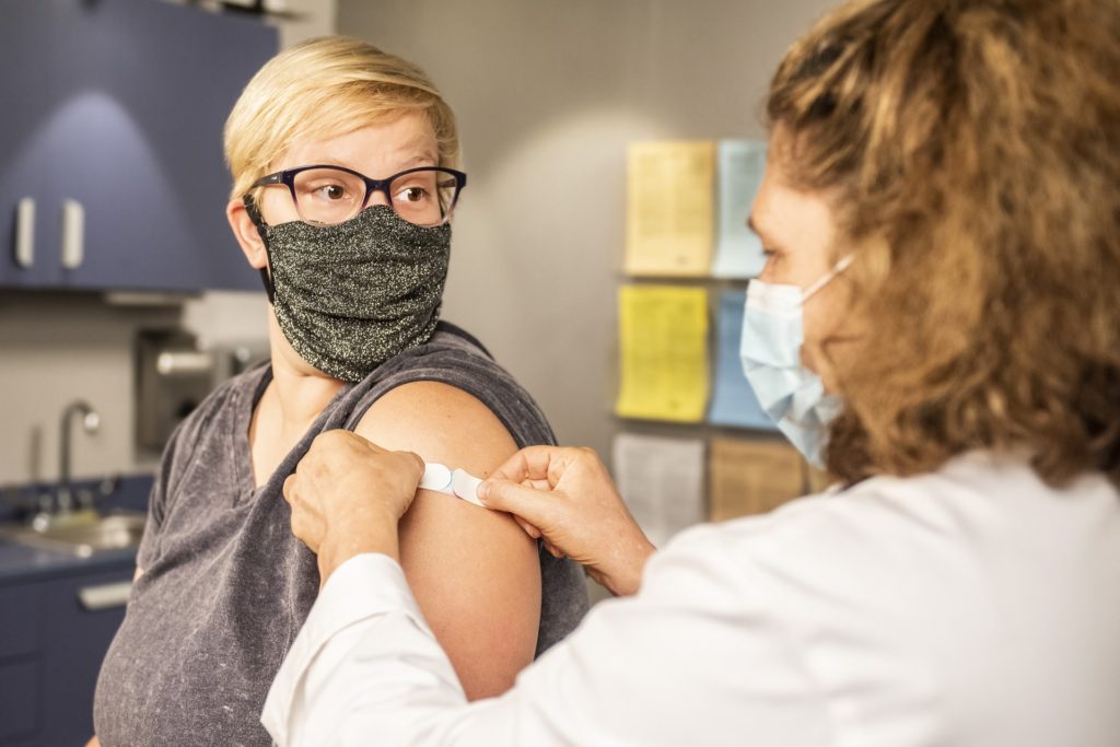 Under 65s in Flanders should receive coronavirus vaccination invitation next week