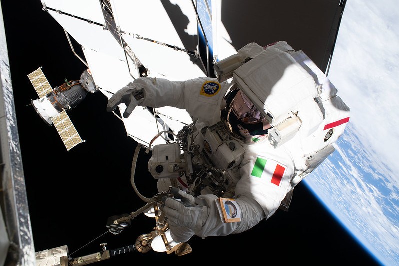 ESA astronaut applications open