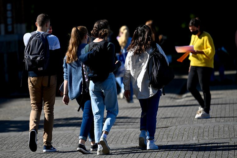 Pupils aged 14 to 16 to return to school full-time earlier than expected