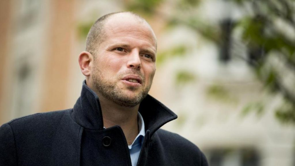 Theo Francken risks expulsion from parliamentary committee over Twitter leak