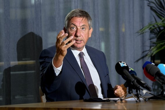 ‘Relaxations could be made sooner in Flanders if vaccination rollout is quicker,' Jambon says