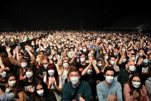 ‘No sign’ of contagion after 5,000-strong test concert in Barcelona