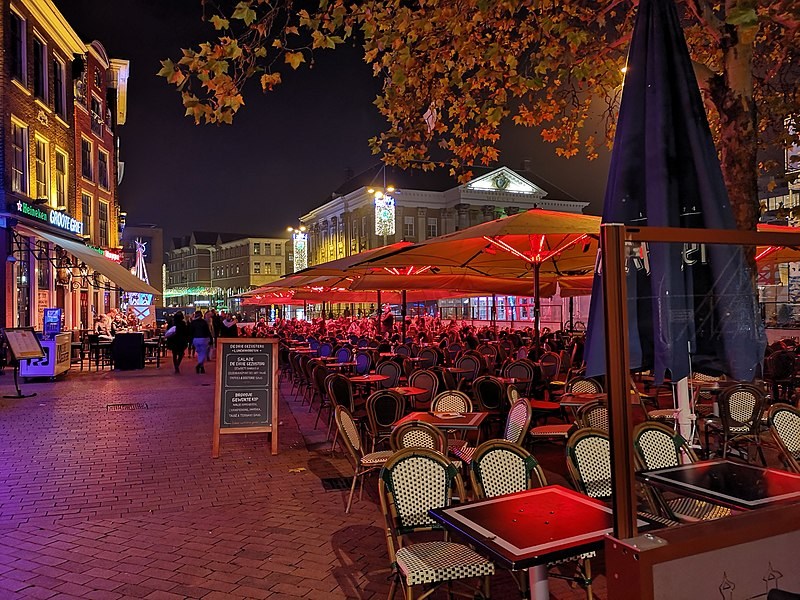 Belgian mayors plead for 11:00 PM closing time for terraces