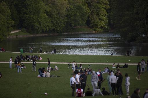 Protest parties planned for Brussels parks fail to materialise