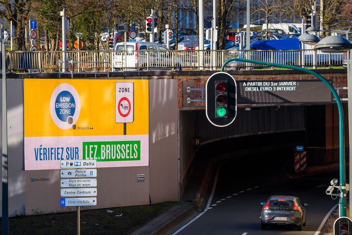 Brussels approving ban on combustion engines 'could save hundreds of lives'