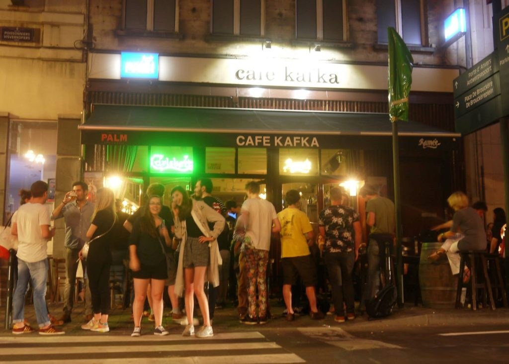 Tonight: Party to celebrate campaign that saved 82 Brussels cafes