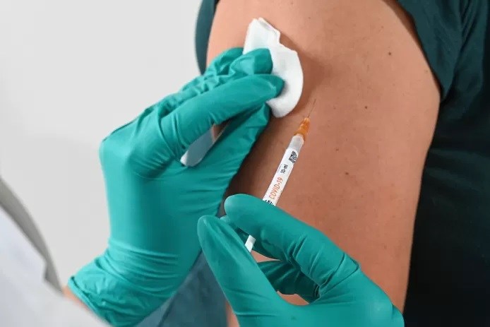 AstraZeneca vaccine: Should delay between doses be reduced?
