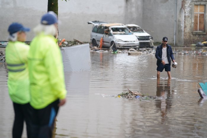 Code Orange: Wallonia begins emergency dredging to limit risk of new floods
