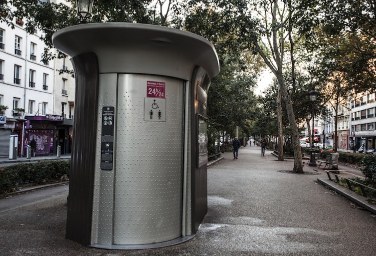 Brussels in need of a 'toilet plan,’ says local NGO
