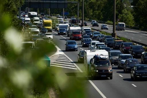 Motoring organisation urges caution on holiday highways