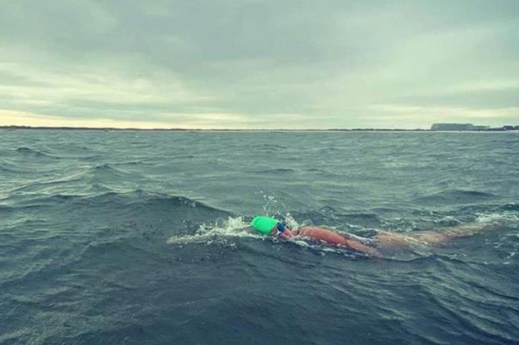 First woman to swim Belgian coastline has broken record