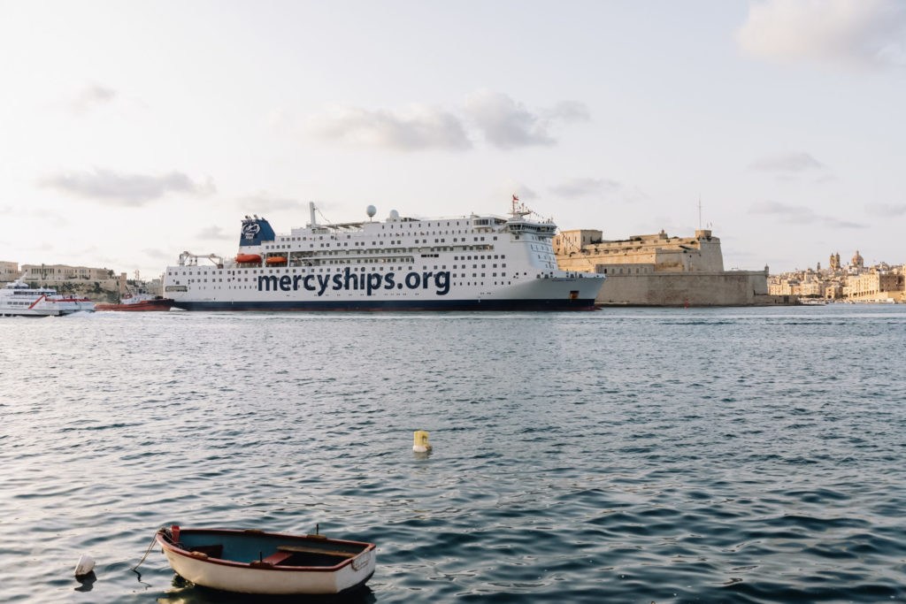 Largest private hospital ship in the world will dock in Antwerp this weekend