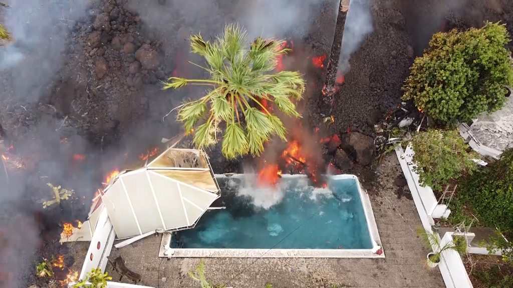 More than 130 Belgians to be recalled from La Palma due to volcanic eruption