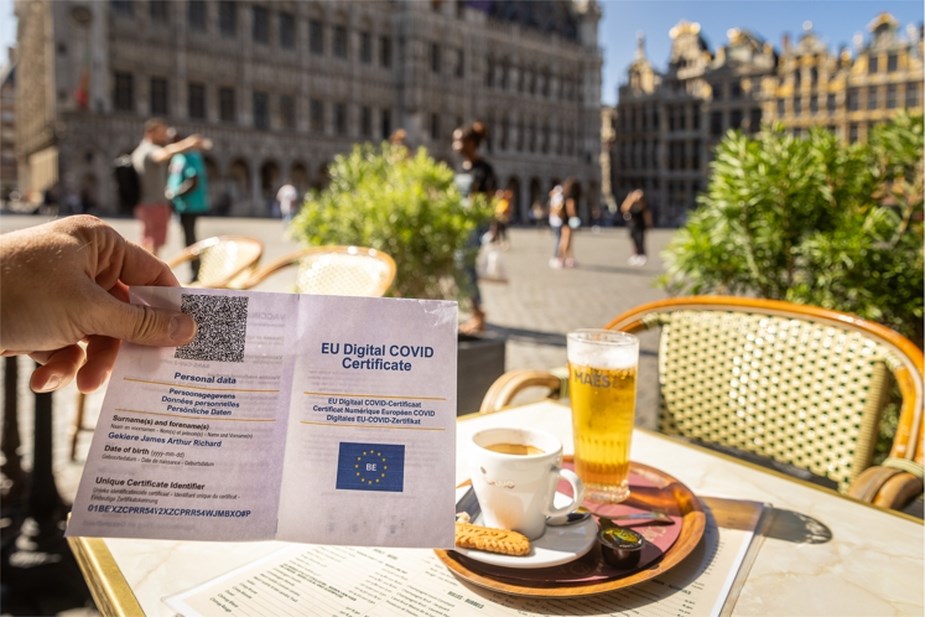 Three out of four Brussels cafes don't ask for CST