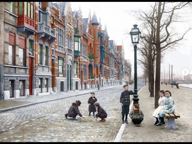 Instagram reveals Old Ghent -- in colour