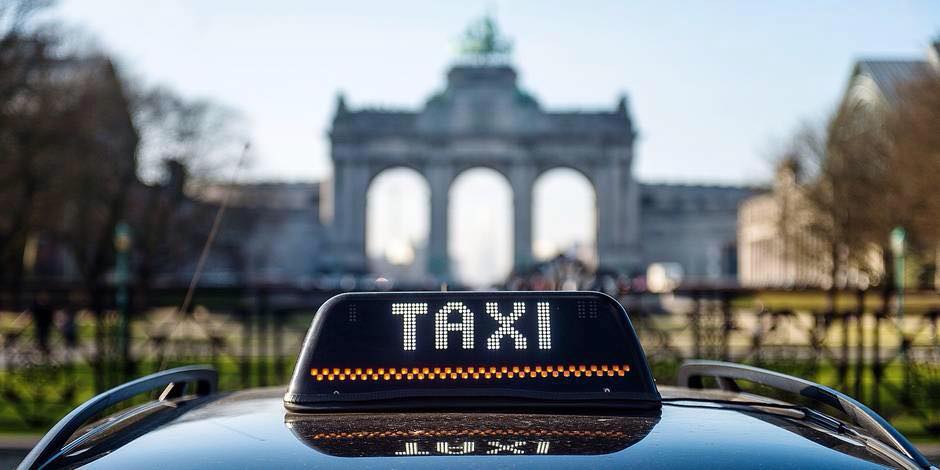 Brussels Government clashes over temporary solution for Uber taxi drivers