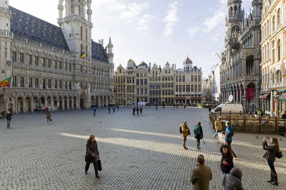 Brussels and Wallonia once again dark red on European travel map