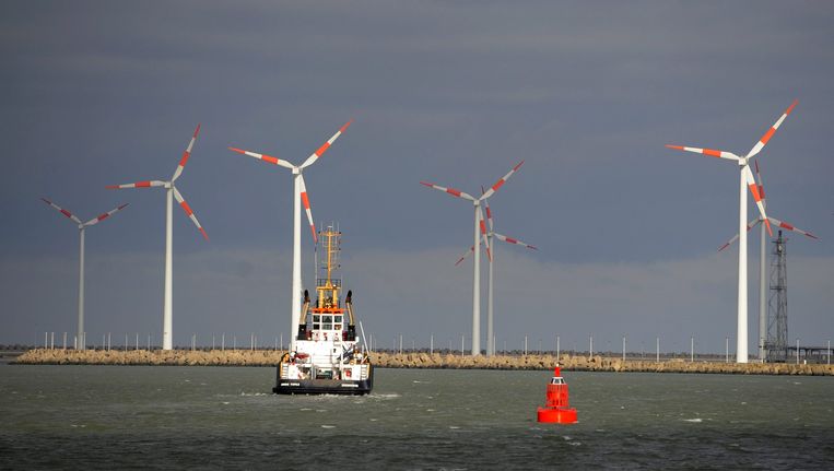 Belgian wind farm closed down to save migrants floating in sea