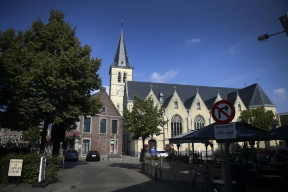 Investigation opened into porn video recorded on altar of Flemish church