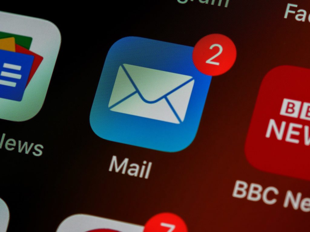 Fraudulent emails sent by hackers pretend to be police