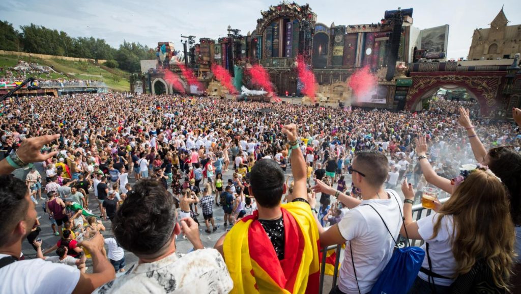 Tomorrowland can take place over three weekends in 2022
