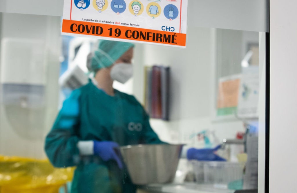 Fewer than 900 Covid-19 patients in Belgium