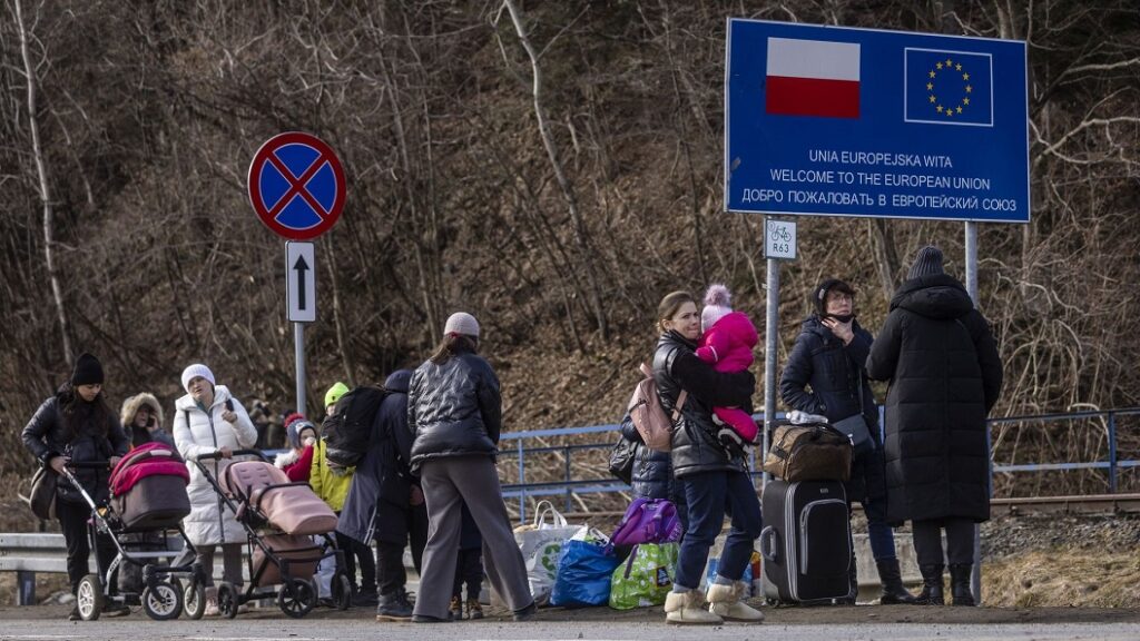 Website launched to inform Ukrainians fleeing war about arrival in EU