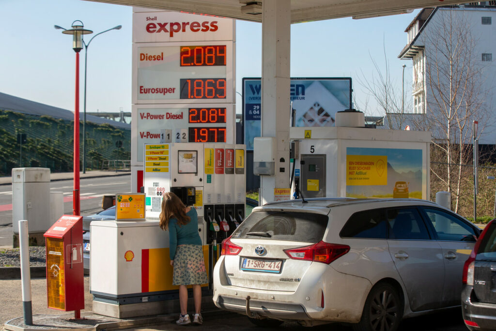 Petrol and diesel far cheaper from today, heating oil more expensive