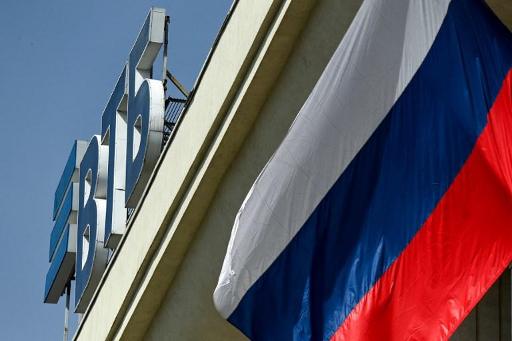 EU sanctions Russia's banks, blocks Russian media