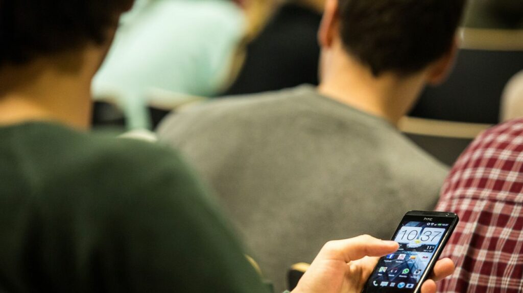 Just a test: Brussels residents to receive emergency text alert