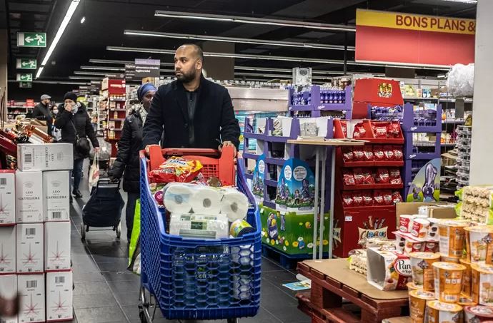 More Belgian supermarkets staying open on Sundays