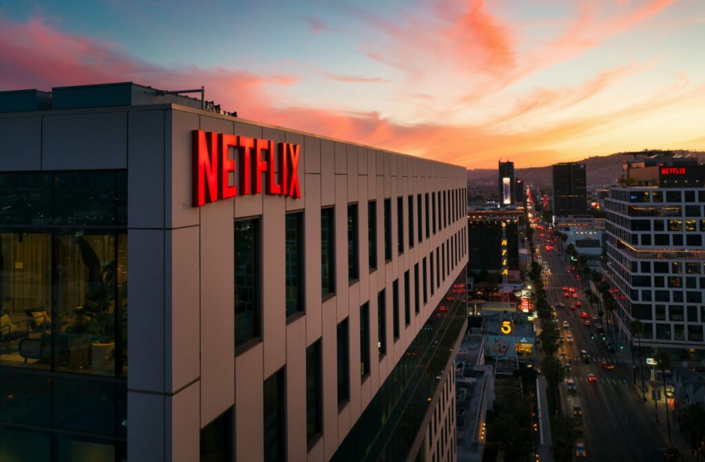 Netflix loses subscribers for the first time in 10 years