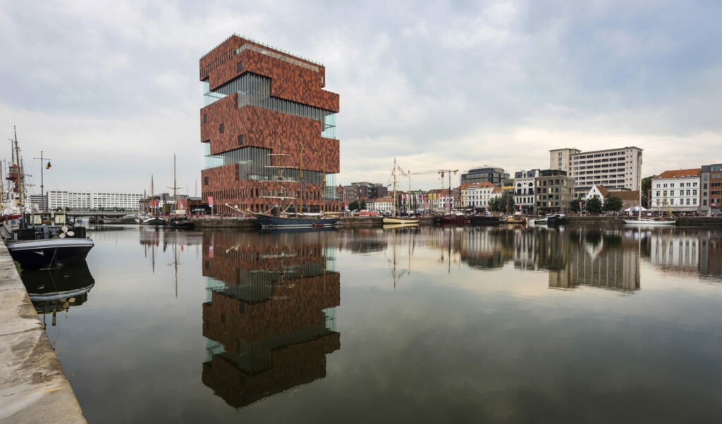 Swimming in the dock of the bay: Antwerp looks to create public swimming space