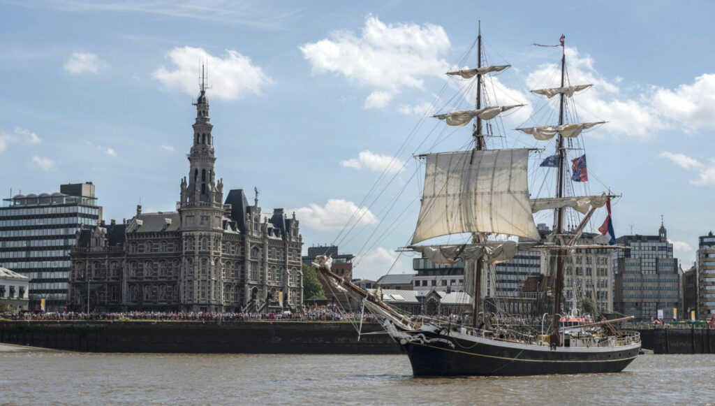 Tall Ships Races: Pirate-like boats to take over waterways of Antwerp