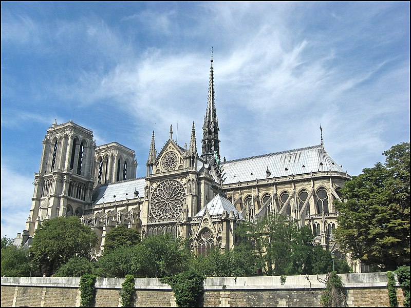 Belgian architect chosen to redesign area around Notre Dame