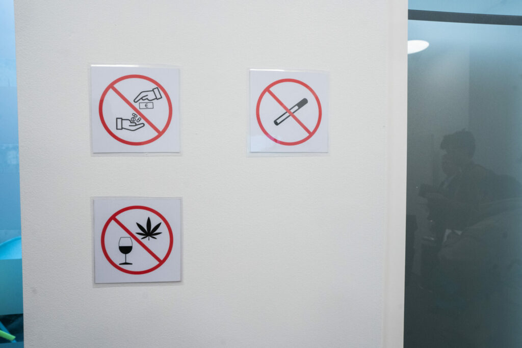 Brussels' first drug consumption space called a success, but location criticised