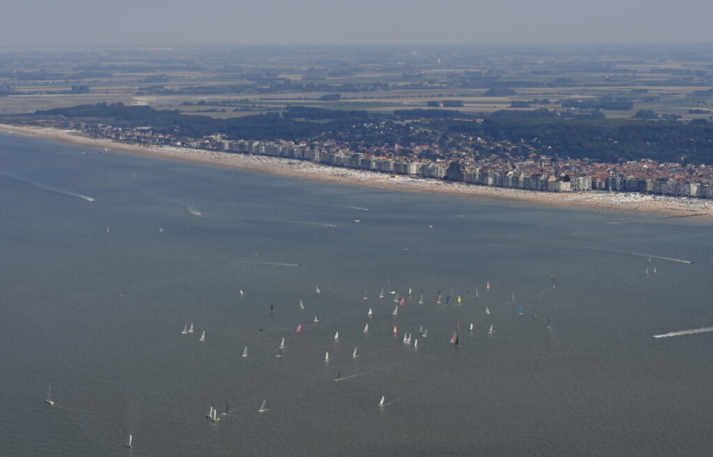 Sun, sand and a hefty price tag: Flat on Knokke beach costs €1 million on average