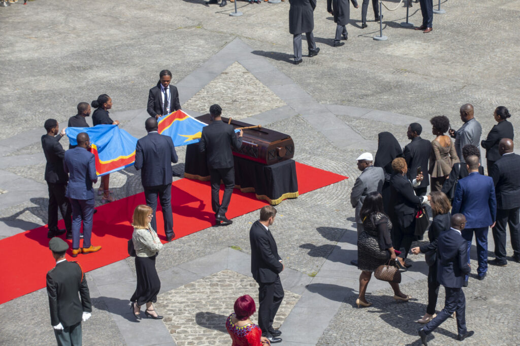 Coffin of assassinated Congolese leader Lumumba returns home to DRC