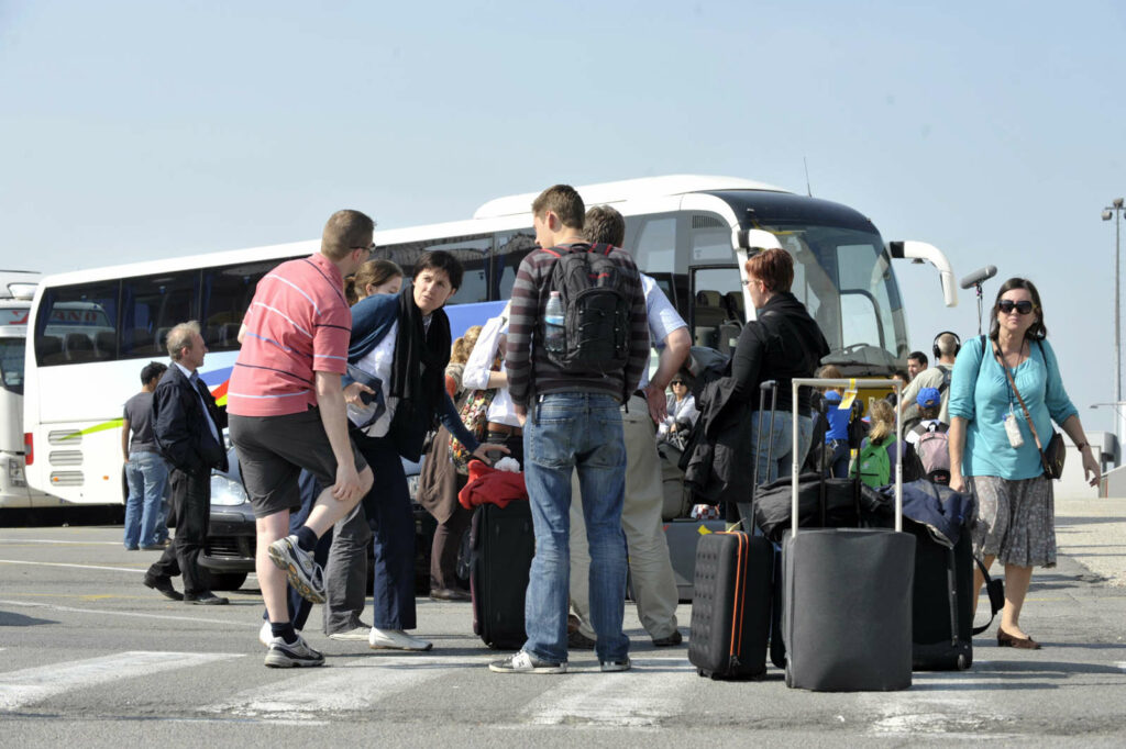 Shuttle buses to connect more Belgian and Dutch cities with Brussels Airport
