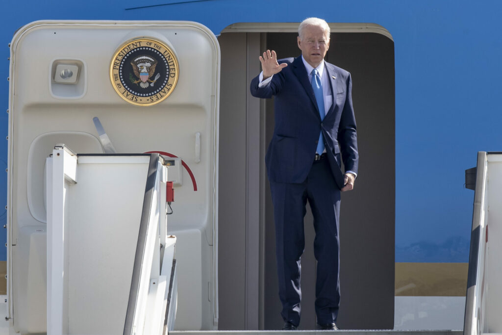 Biden announces $800 million in new military aid package for Ukraine