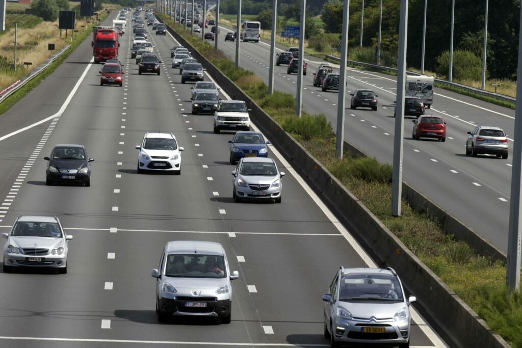 Over two hours on the move: Belgian workers face some of EU's longest commutes