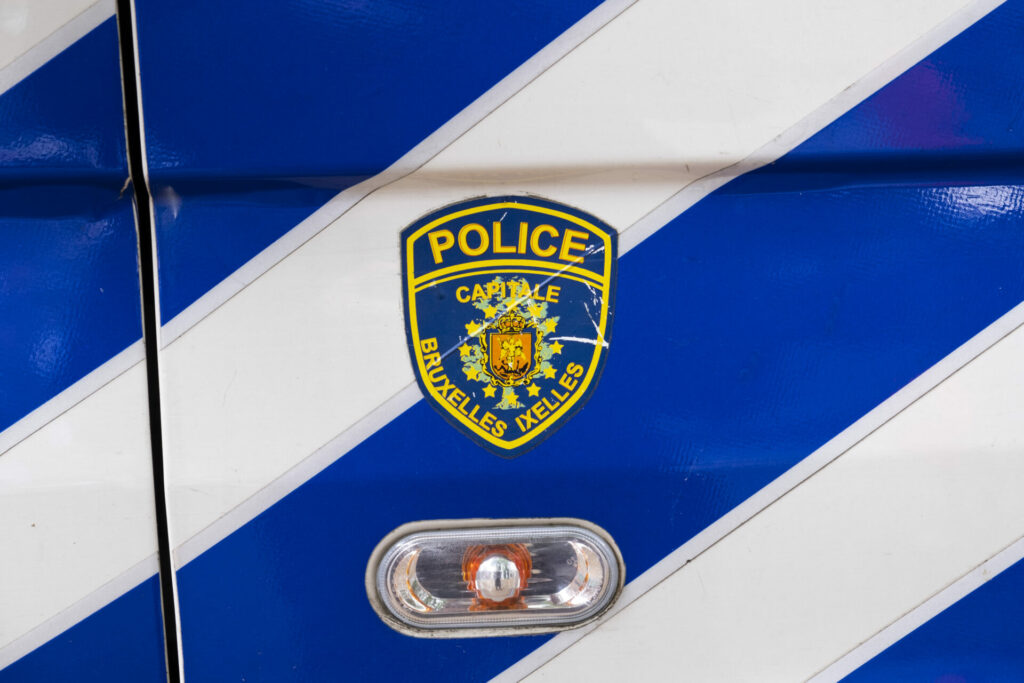 Two policemen allegedly attacked by e-scooter rider in Ixelles