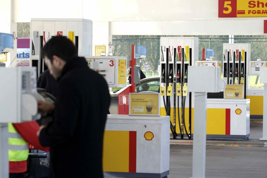 Fuel prices drop to €1.50/litre in France, what about Belgium?